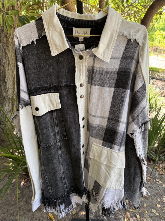 Oli & Hali Jackets & Blazers - Oli & Hali Black and White Patchwork Plaid Button-Down Shirt Jacket